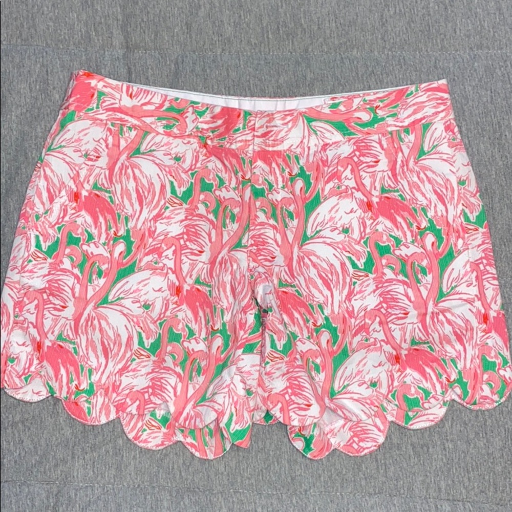 Lilly Pulitzer scalloped Buttercup short